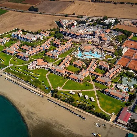 Robinson Cyprus Alaminos