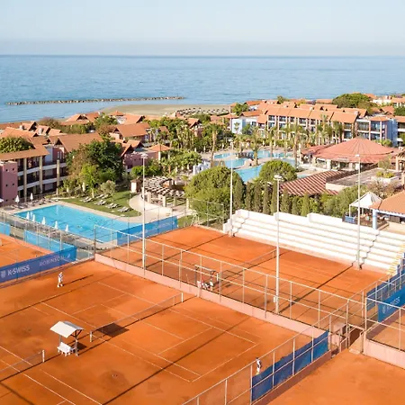Robinson Cyprus Ξενοδοχείο 4*