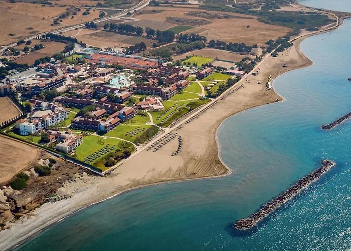 Robinson Cyprus 4* Alaminos